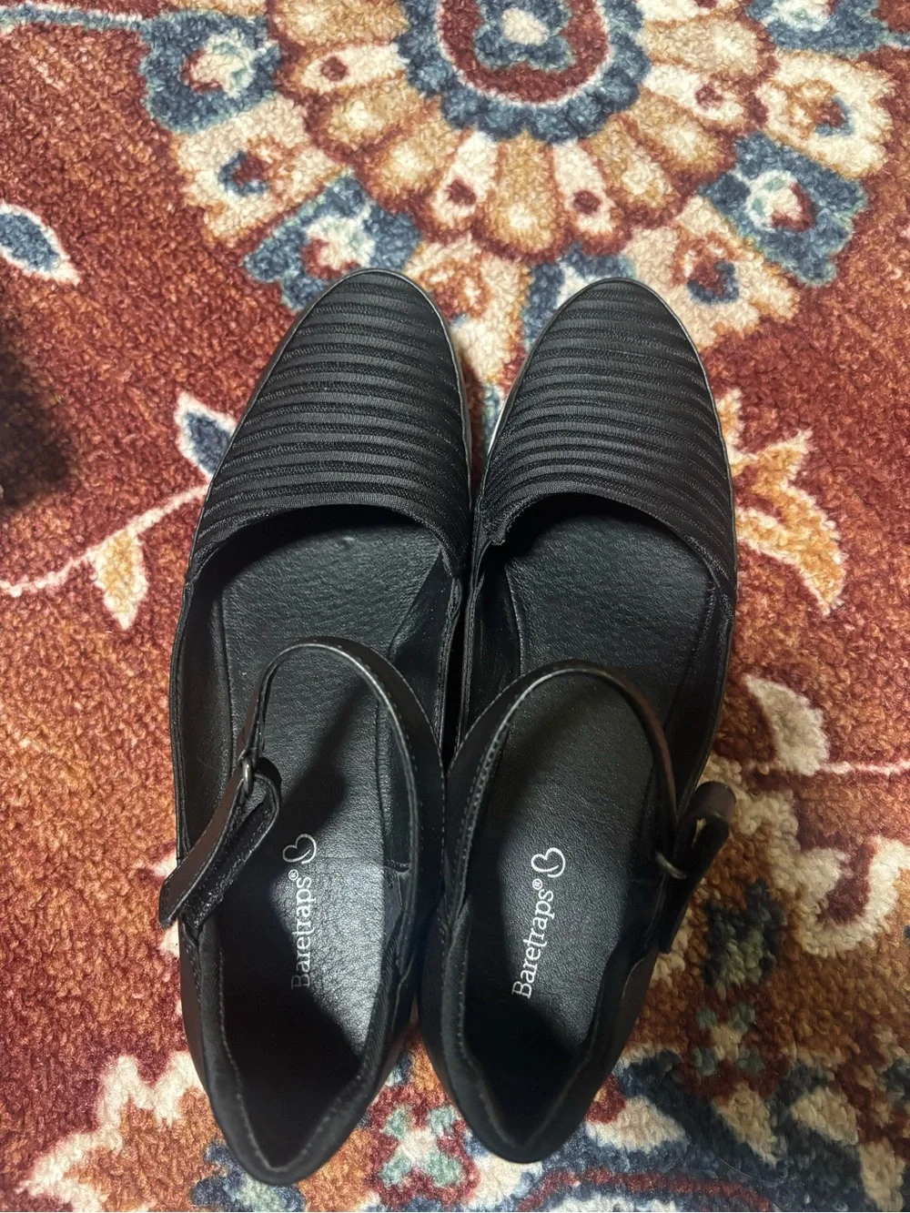 BareTraps Harmony Women's Flats & Oxfords black Size 9.5 M (BT27843)